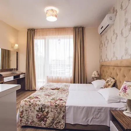 Ξενοδοχείο Avenue Deluxe 4*