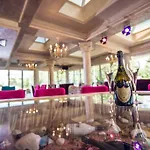Hotel Avenue Deluxe 4*