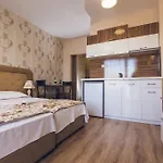 Avenue Deluxe Sunny Beach