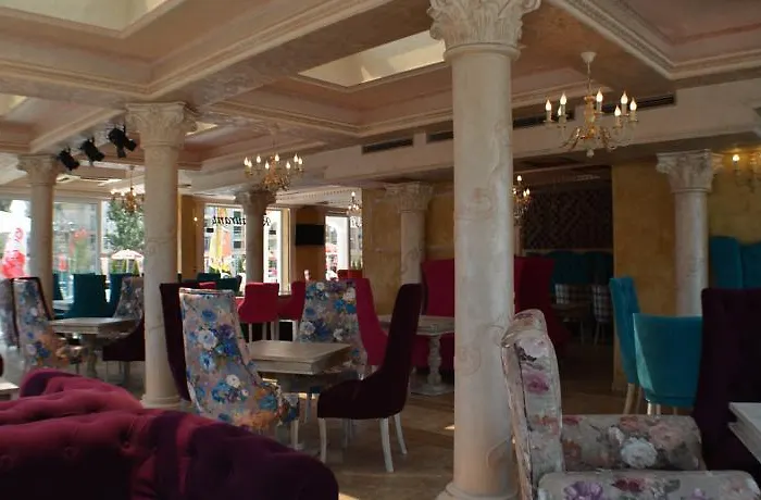 Avenue Deluxe Szálloda Napospart