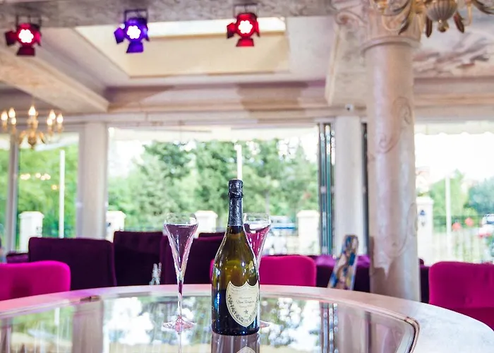 авеню делукс Хотел