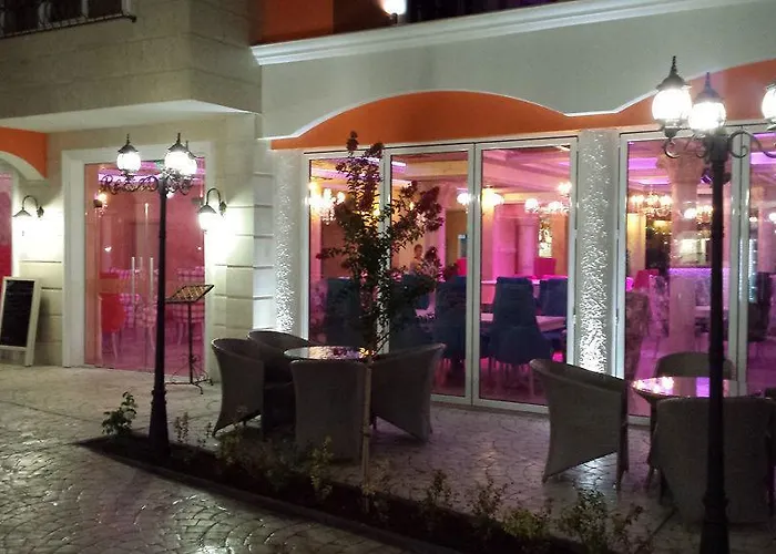 Avenue Deluxe Napospart