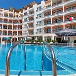 Avenue Deluxe فندق ساني بيتش