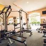 فندق Avenue Deluxe 4*