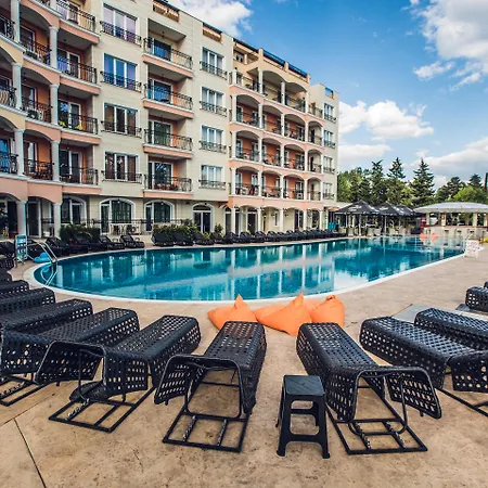 Hotel Avenue Deluxe 4*