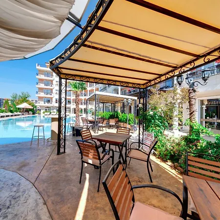 Avenue Deluxe 4* Sluneční pobřeží