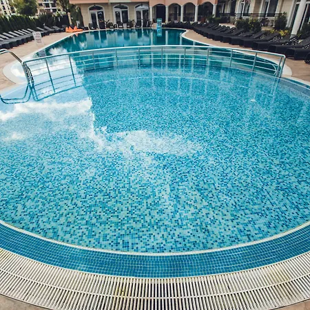 Avenue Deluxe Hotel 4*