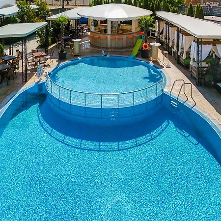 Avenue Deluxe Sunny Beach
