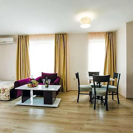 Avenue Deluxe 4*