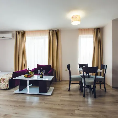 Avenue Deluxe Sunny Beach