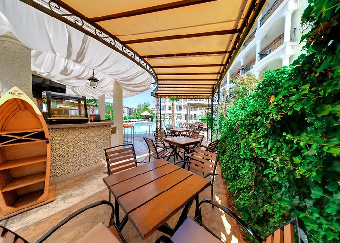 Avenue Deluxe Sluneční pobřeží