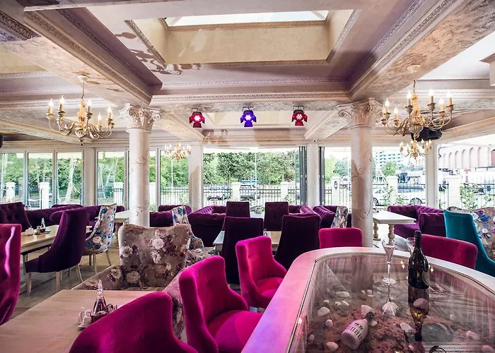 Avenue Deluxe Sluneční pobřeží