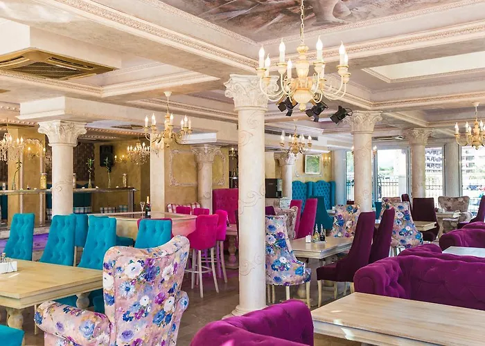 Avenue Deluxe Sluneční pobřeží