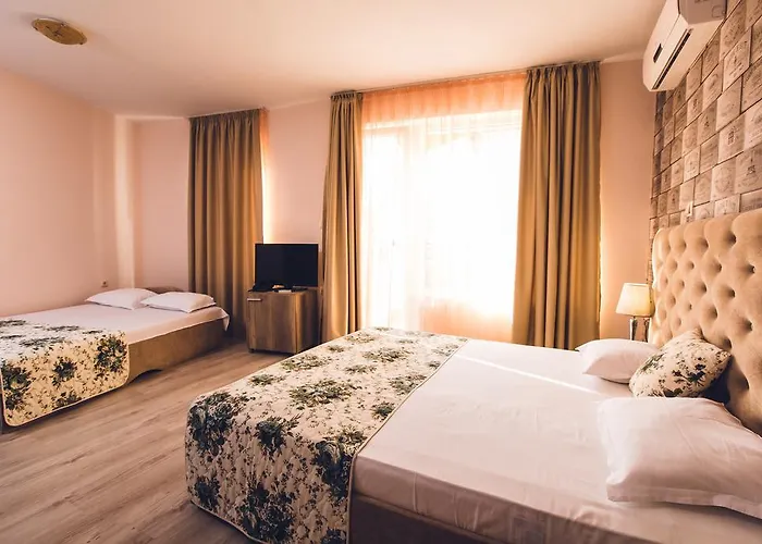 Avenue Deluxe Sluneční pobřeží