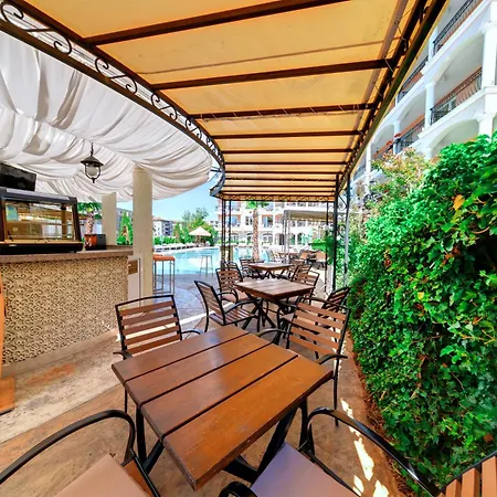 Avenue Deluxe Sunny Beach