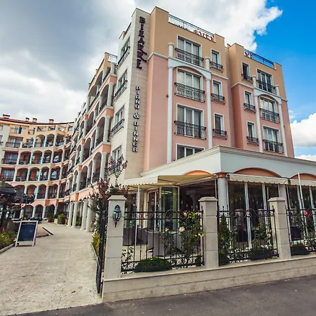 Avenue Deluxe 4* Sunny Beach