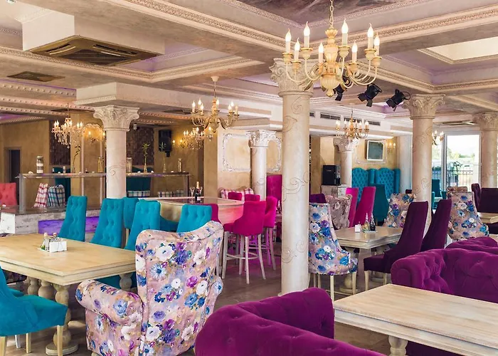 Отель Avenue Deluxe Солнечный берег